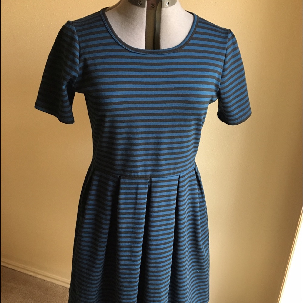 LuLaRoe Amelia